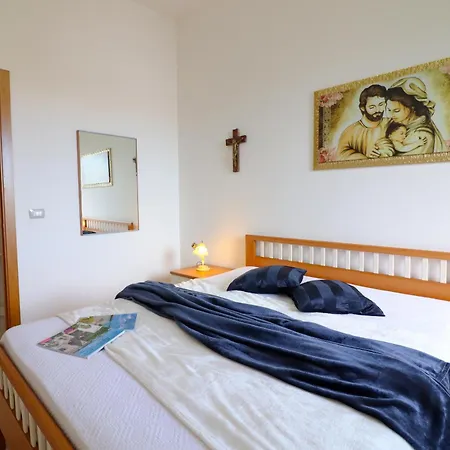 Holiday home Jasmine A